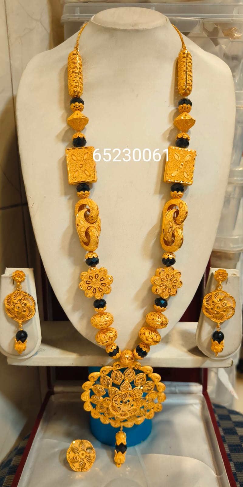 Collar 0166