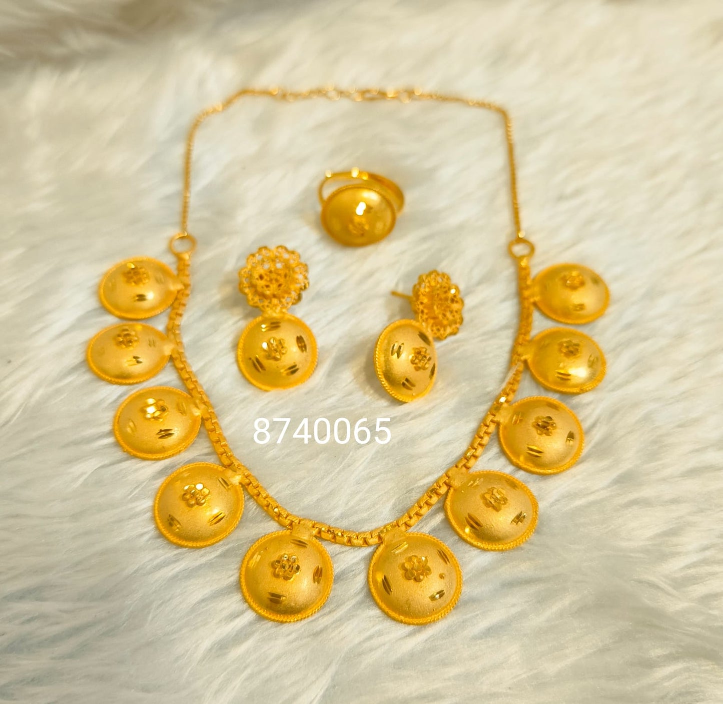 Collar 1205