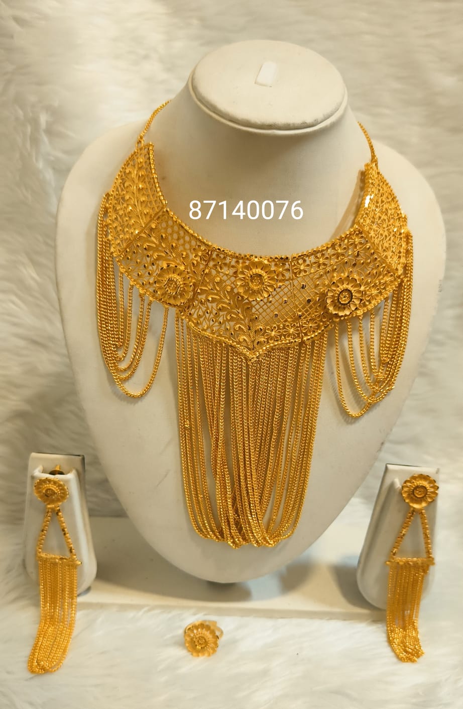 Necklace 1102