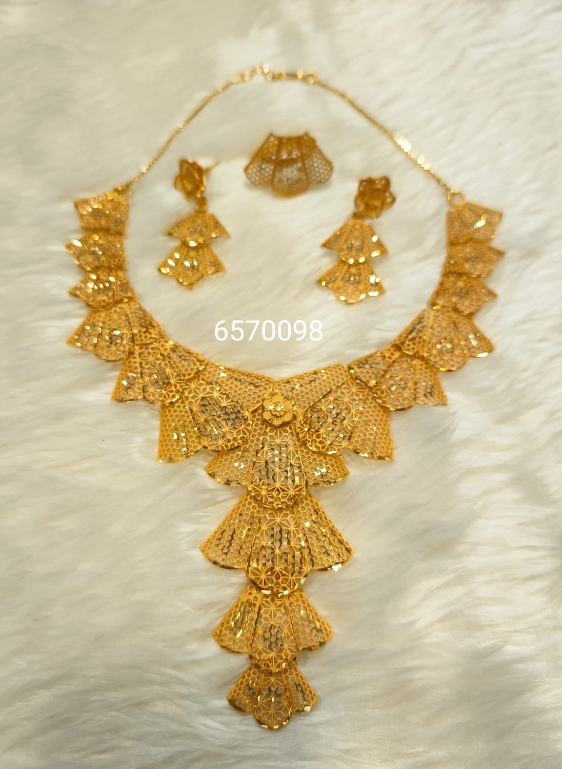 Collar 0251