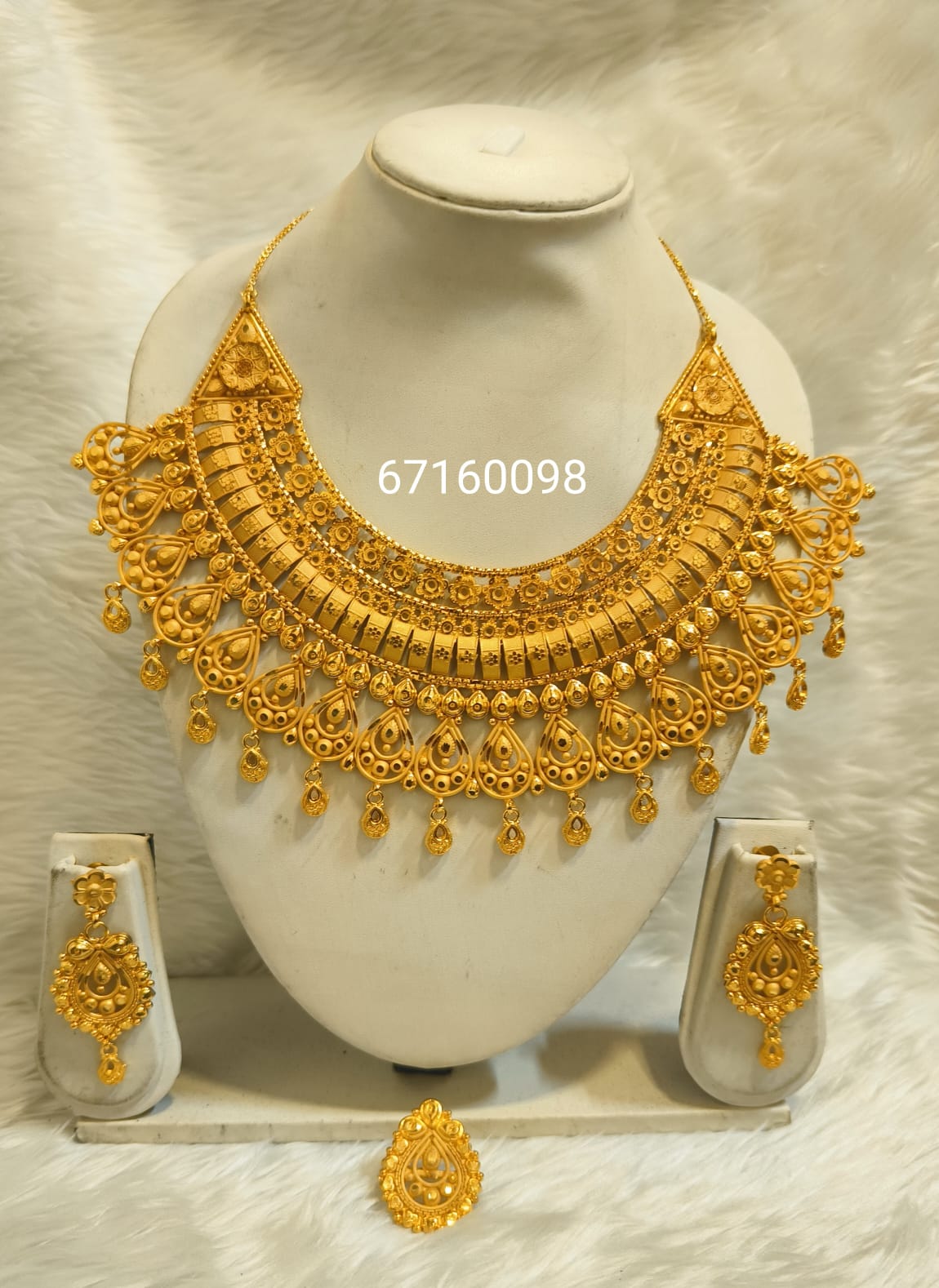 Necklace 1302