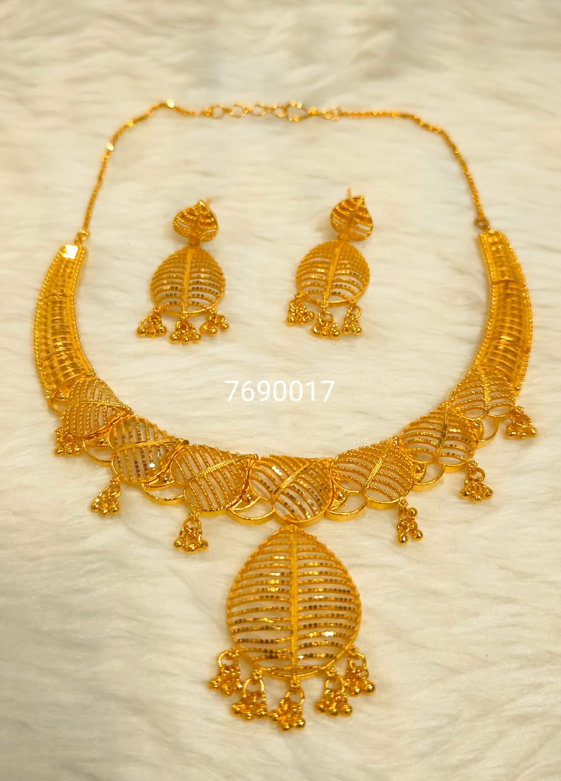 Necklace 1072