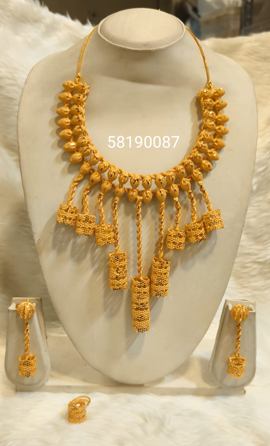 Collar 393