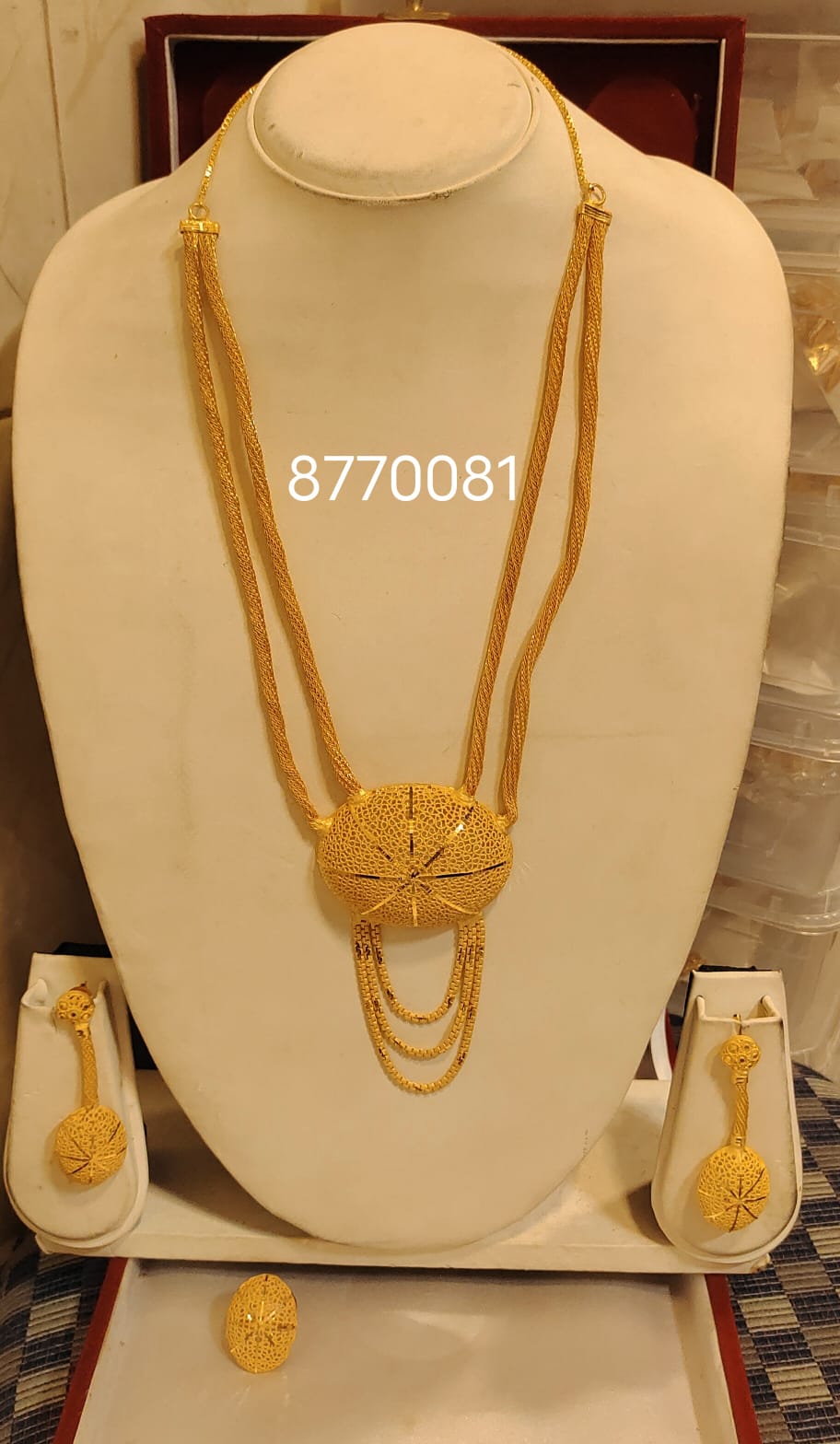Necklace 421