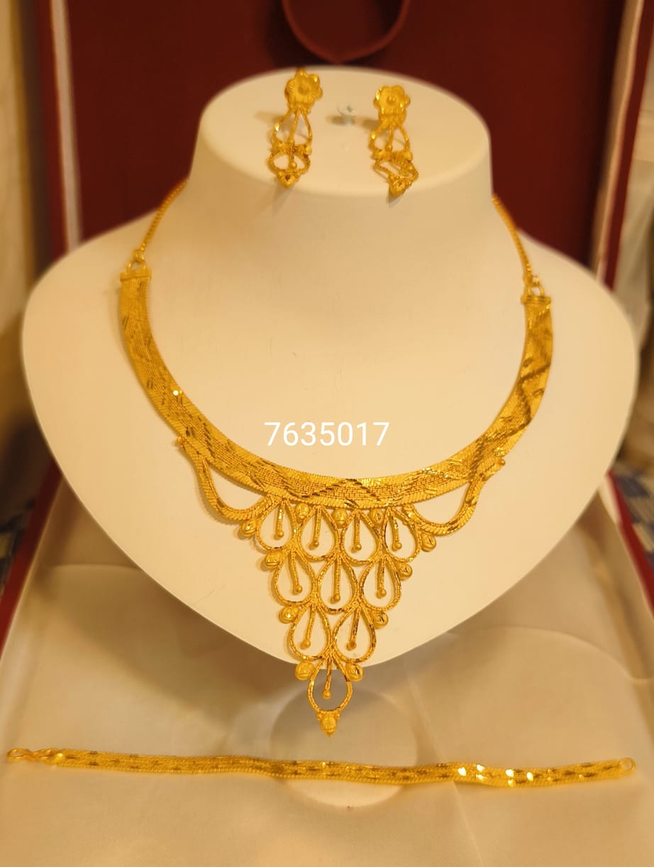 Necklace 643