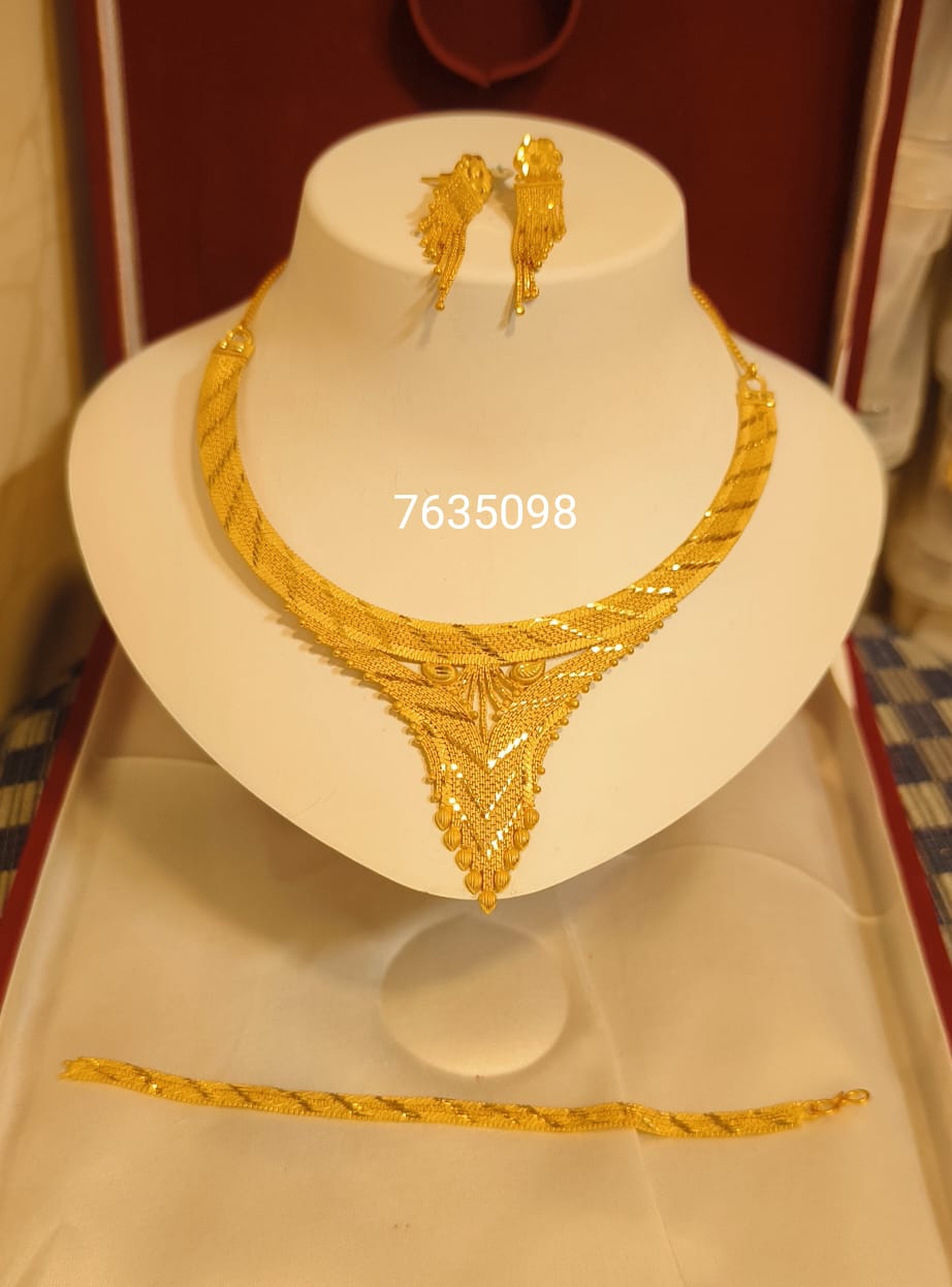 Collar 644