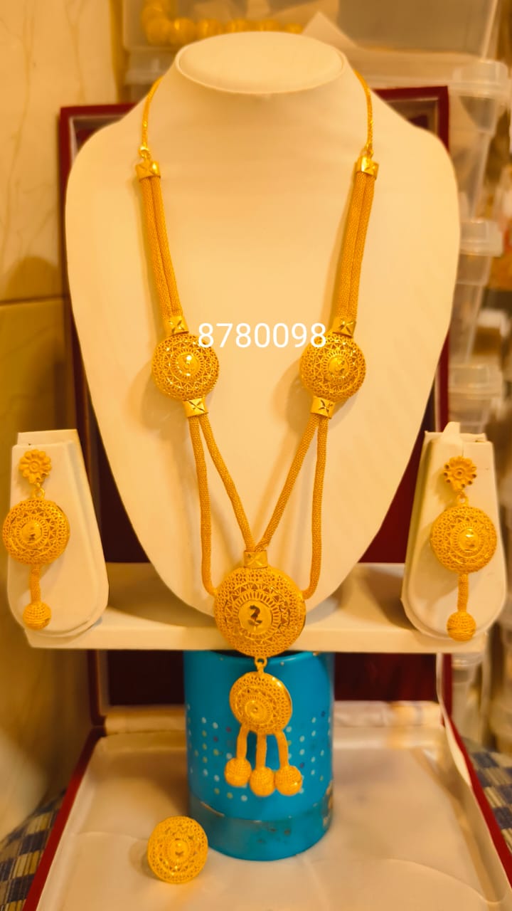 Collier 787