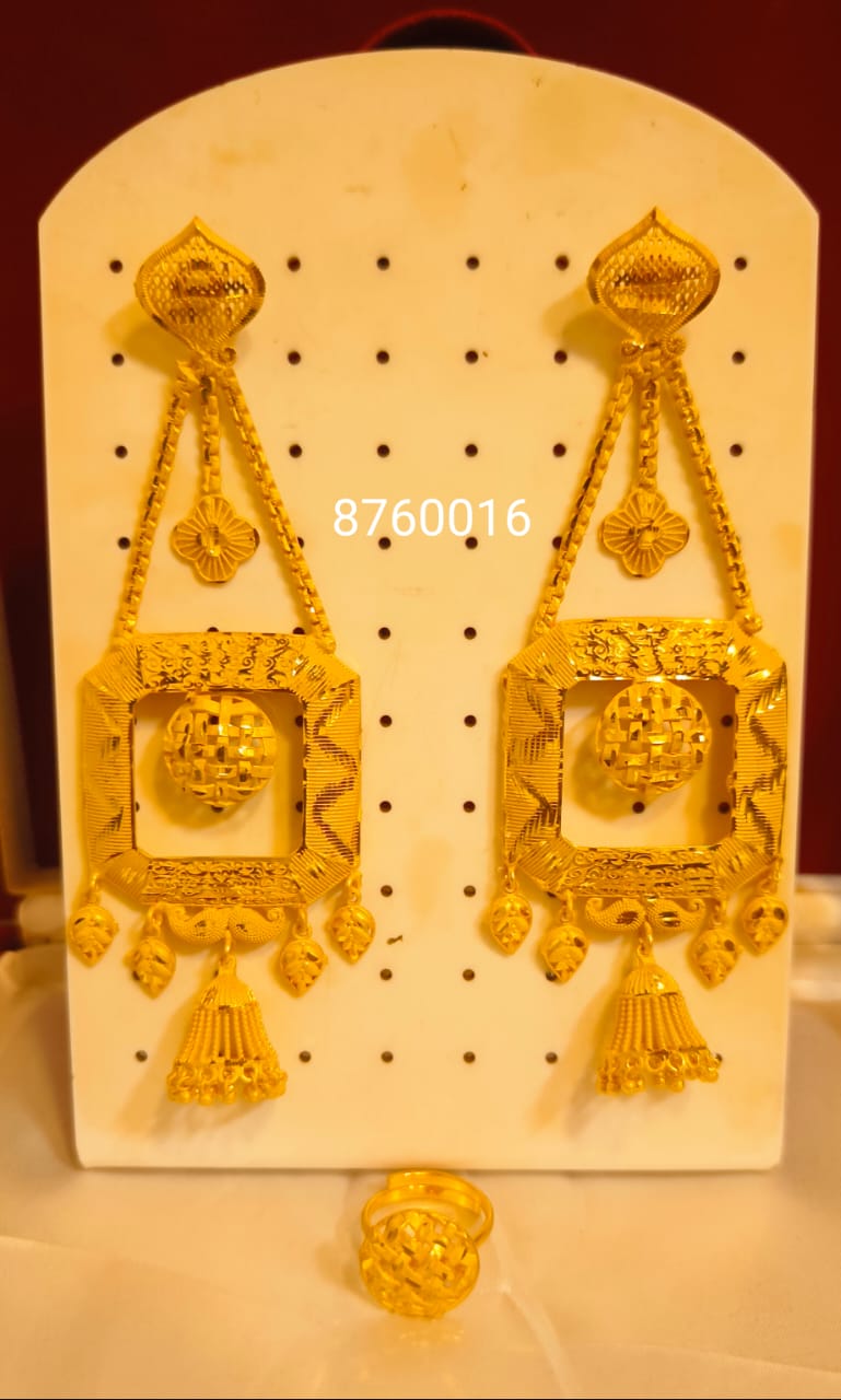 Earring 246