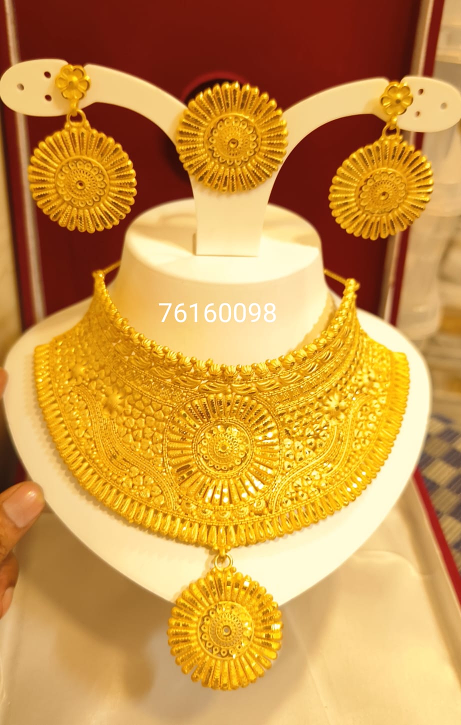 Necklace 872