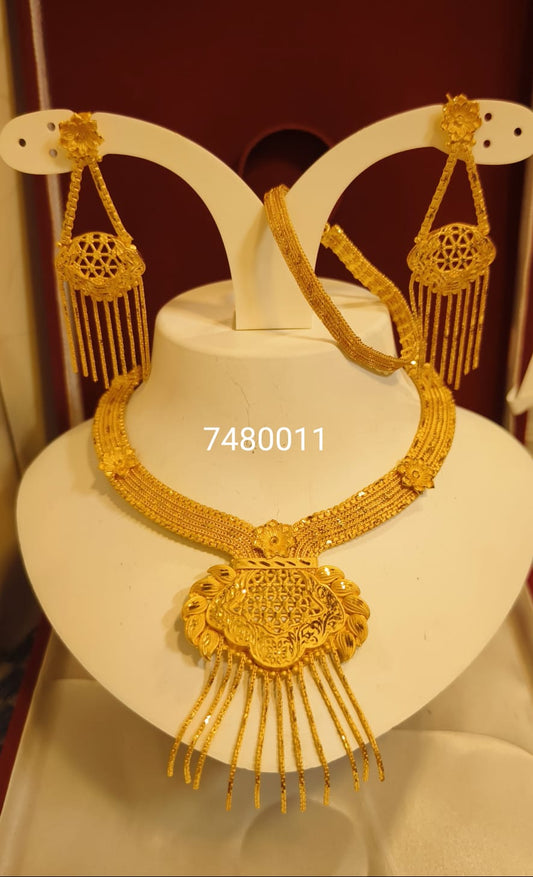 Necklace 749