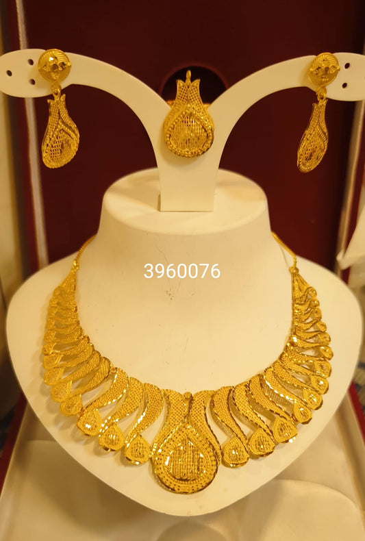 Necklace 669
