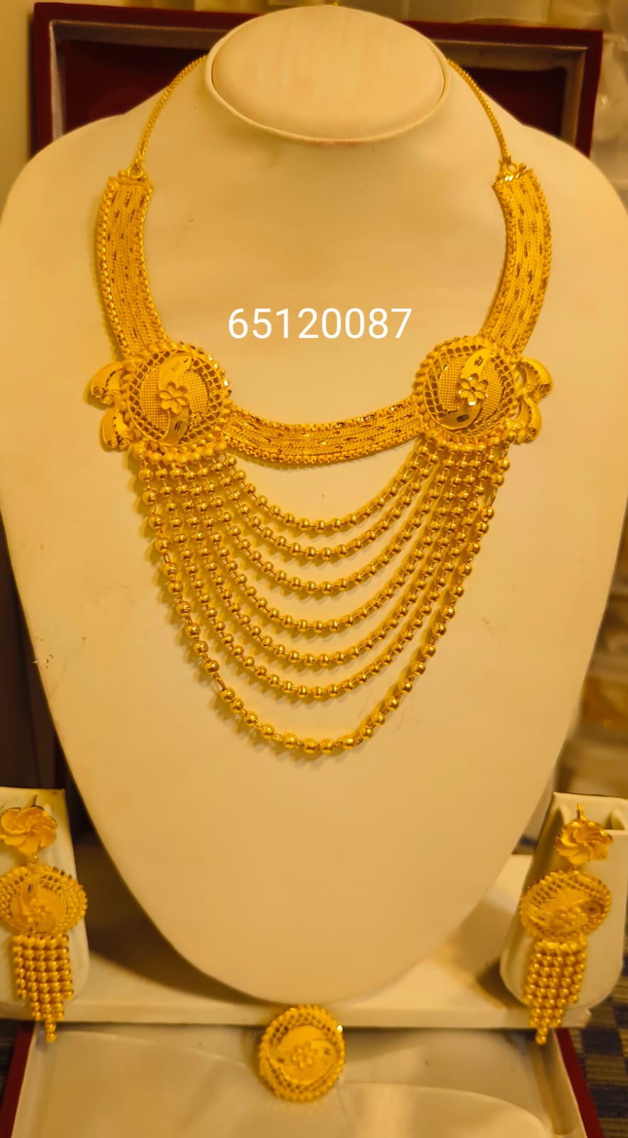 Collar 837