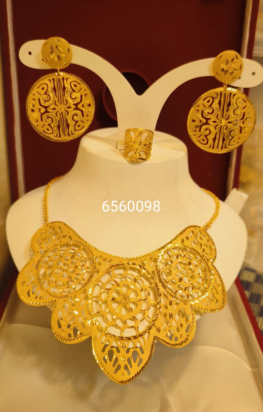 Necklace 692