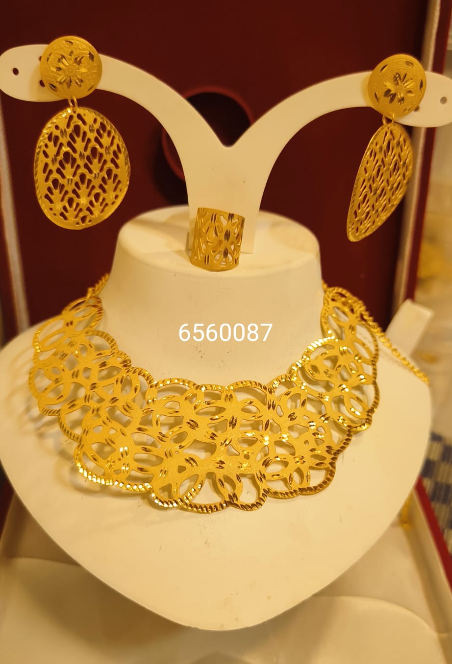 Collar 699