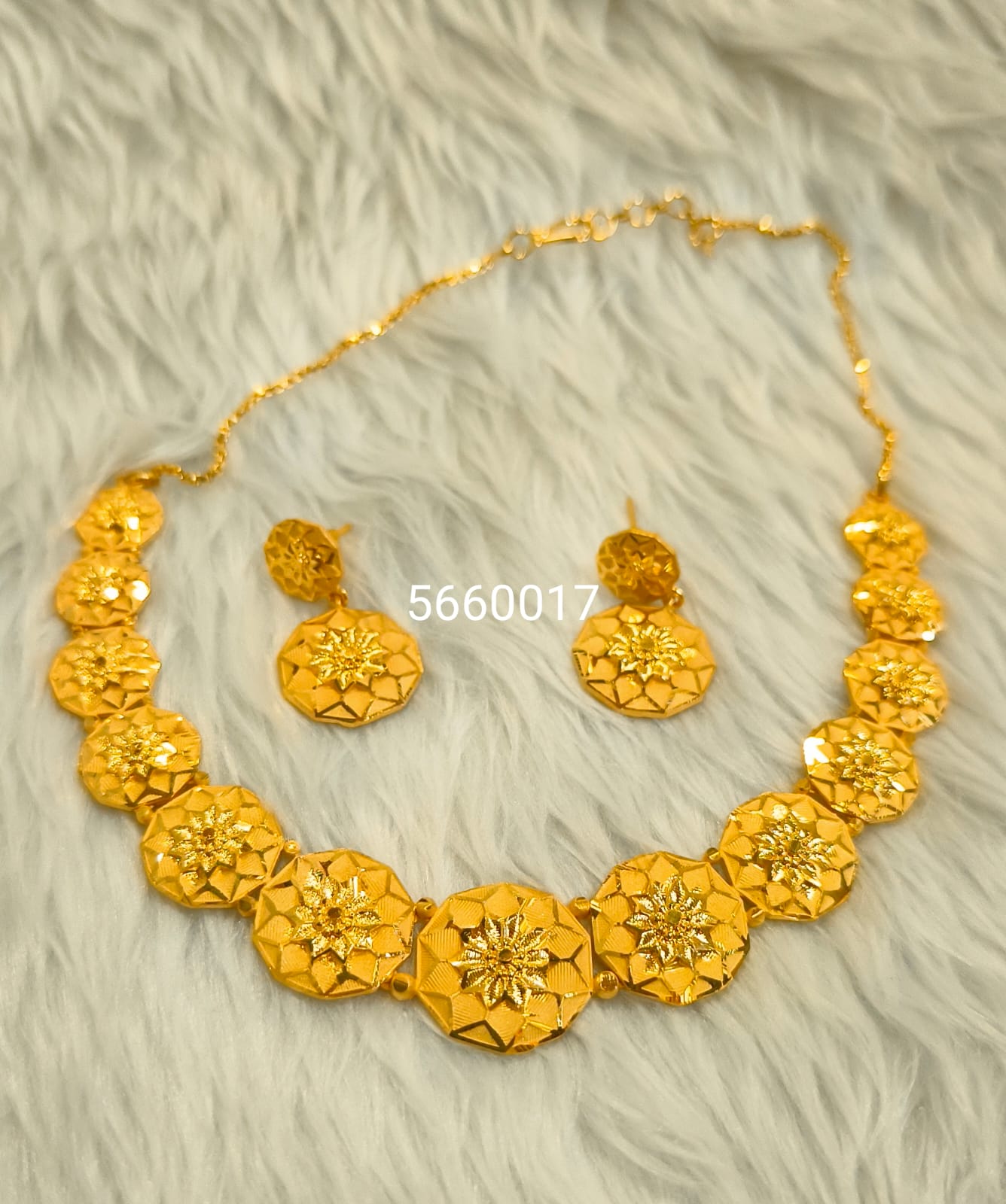 Collar 0024