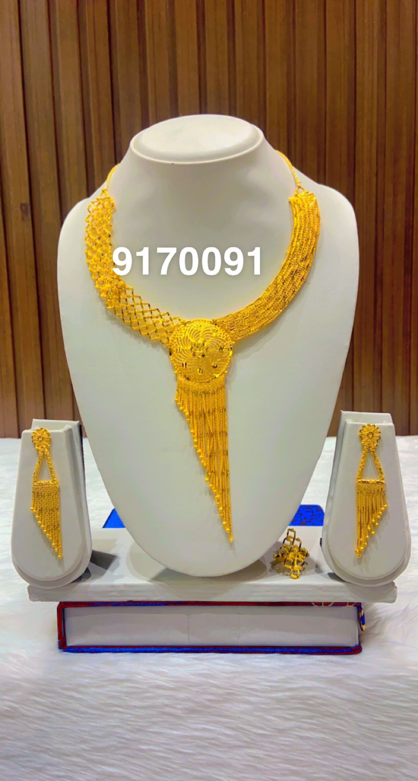 Necklace 128
