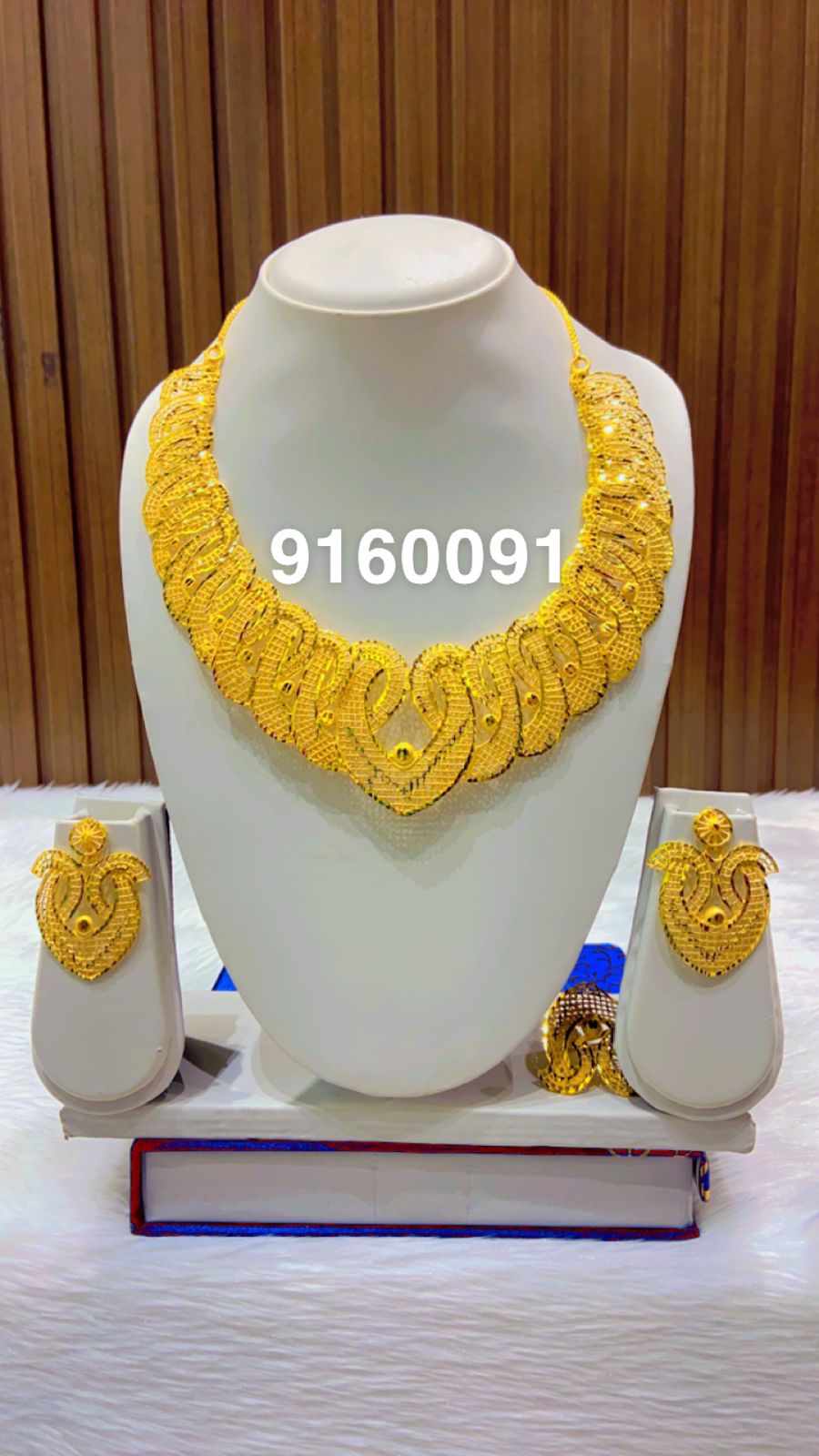 Necklace 131