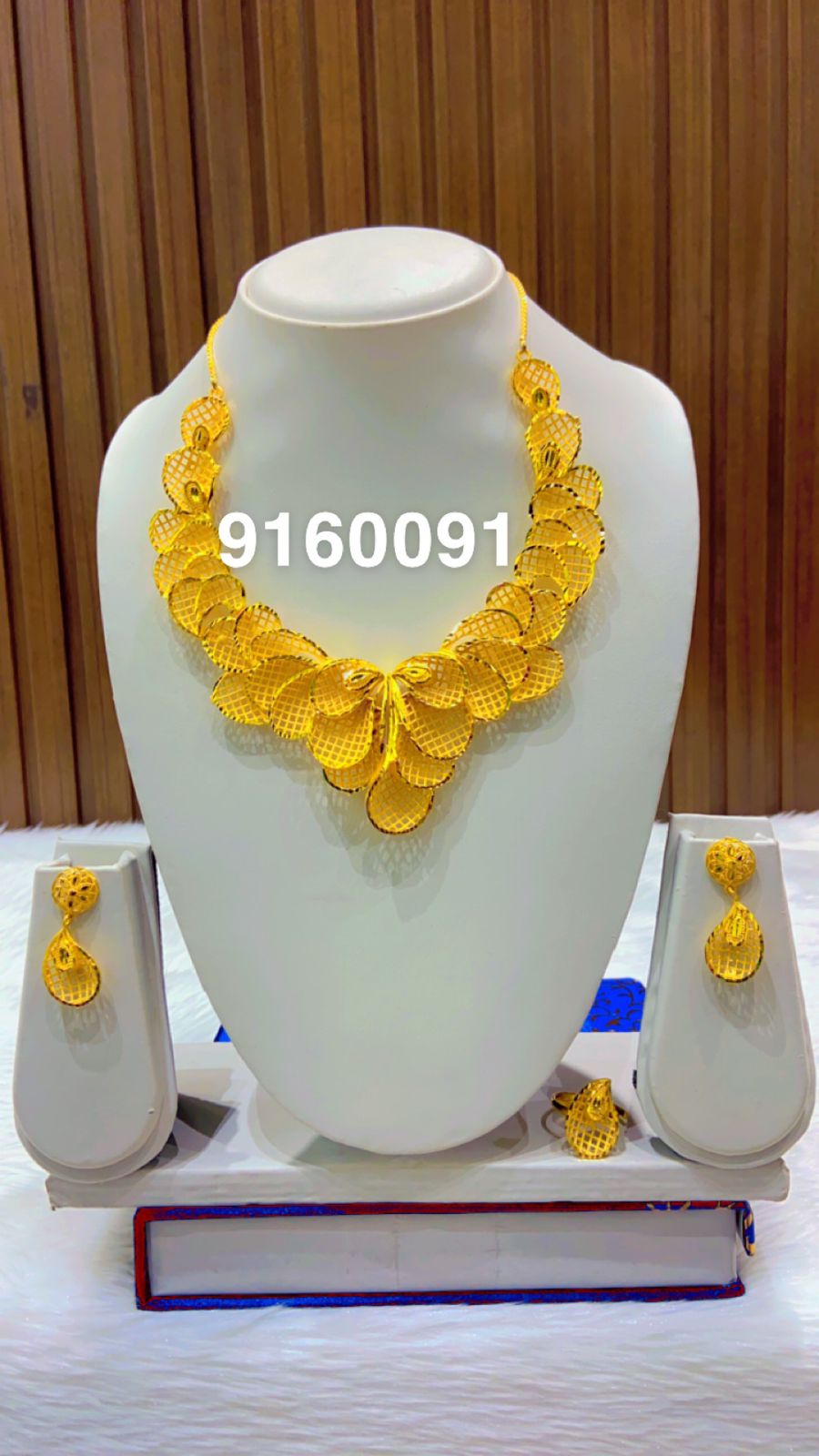 Necklace 134