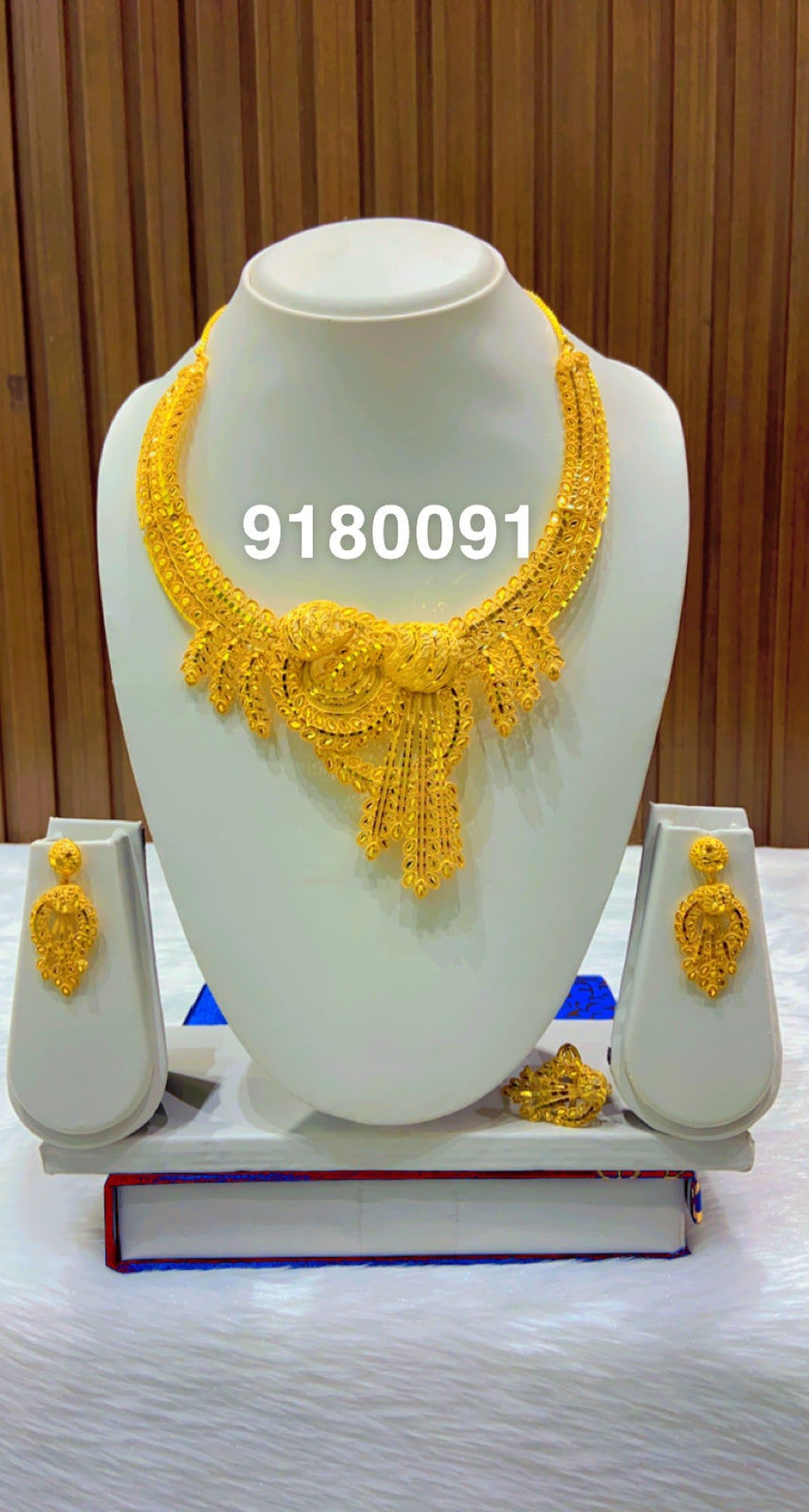 Necklace 174