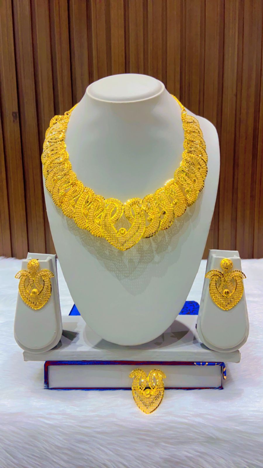 Necklace 190